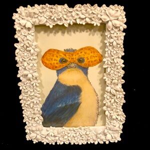 FLOWER FRAME WITH CUTE BIRD PIC. Excellent condition.Pic can be removed